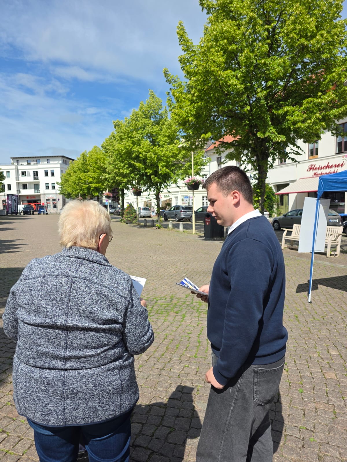 Nico Rödel bei einer politischen Veranstaltung